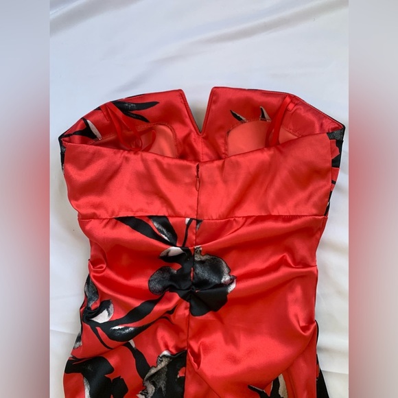 LE CHATEAU DRESS SIZE S - Picture 3 of 3